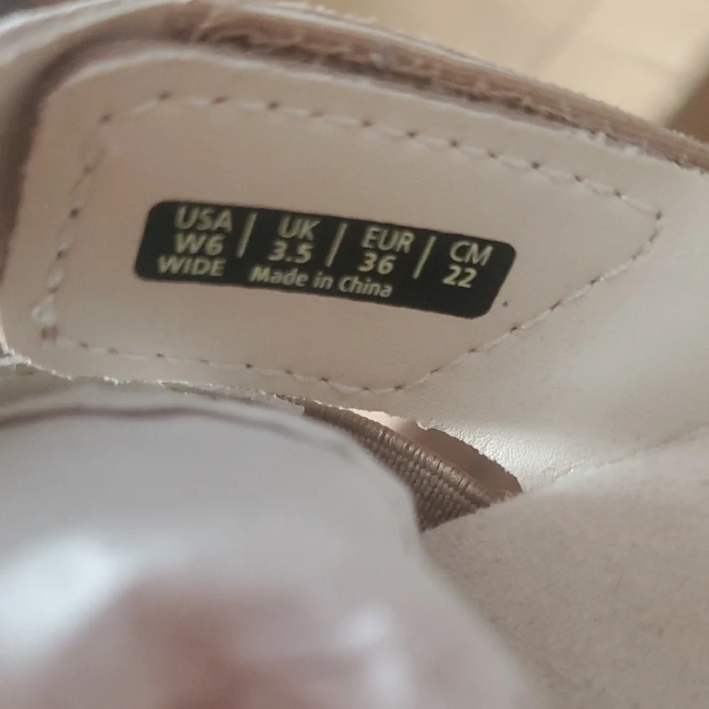 Women's Leopard and Tan Wedge Sandals - Picture 5 of 10